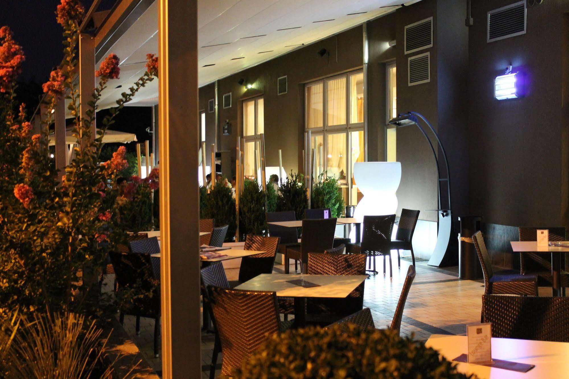 Eq Hotel 트라바글리아토 외부 사진